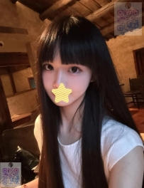 咲戀  身材：157cm B罩杯 20歲 43kg